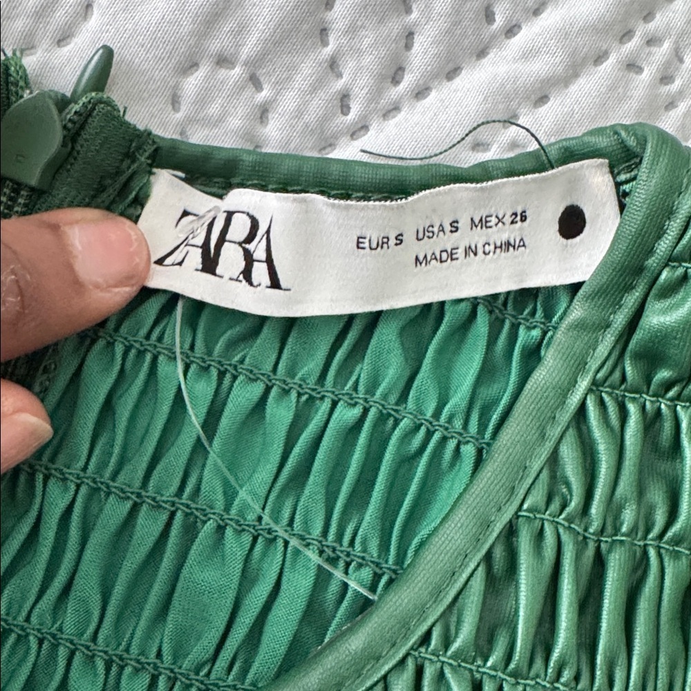 ZARA Emerald Pleated Short Sleeve peplum leather blouse size small - Picture 4 of 8
